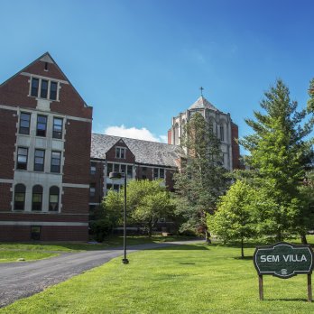 SEM Villa building and landscape